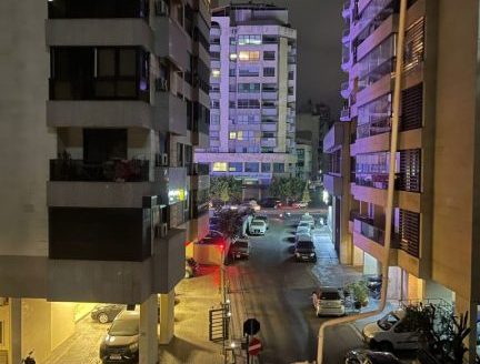 شقة سكنية رائعة للبيع في منطقة راس النبع