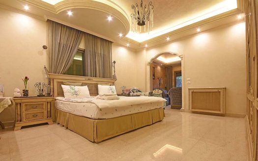 شقة سكنية فاخرة للبيع في منطقة الجناح ةنم90